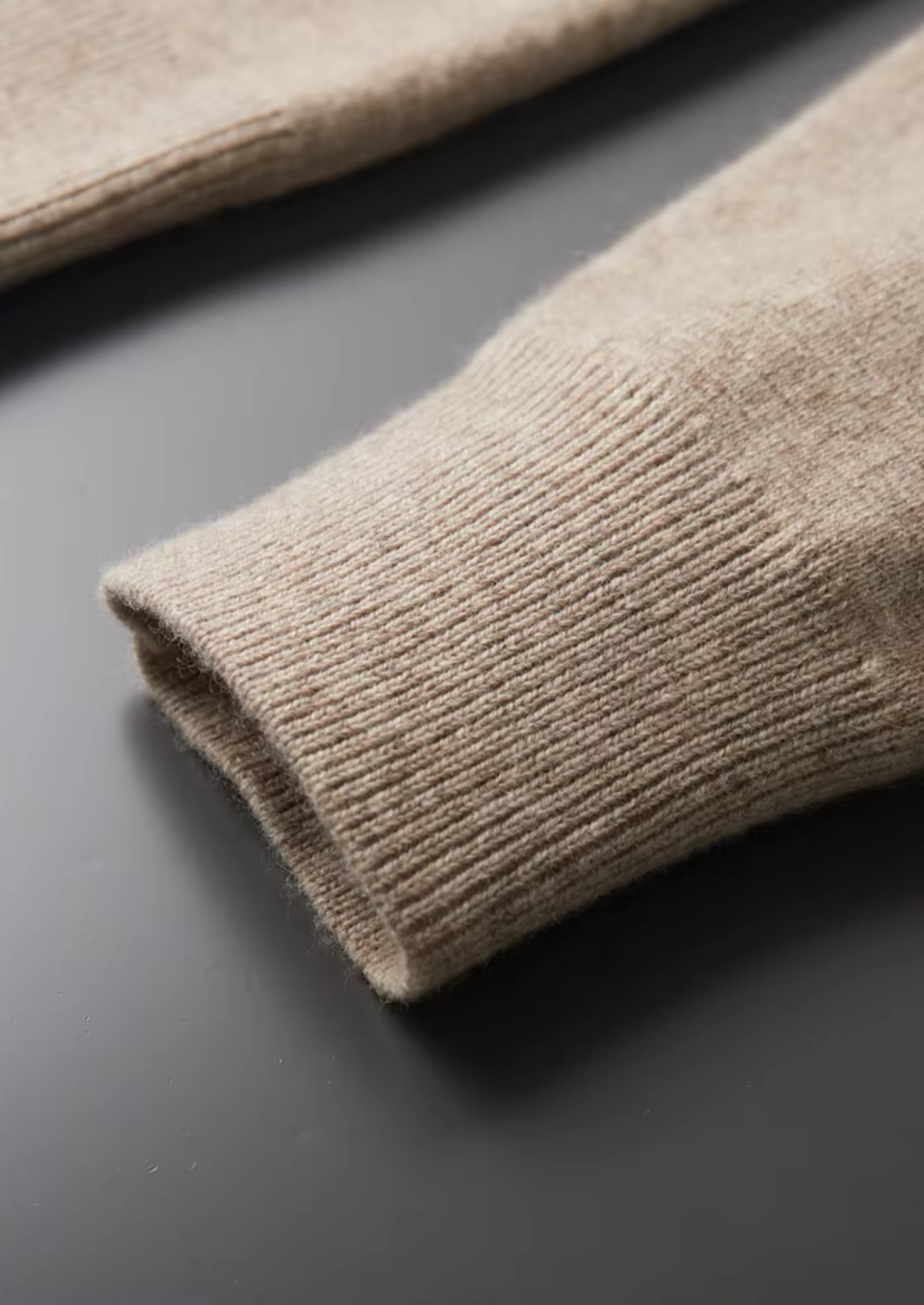Cardigan Polo con Zip in Lana Merino Extra Fine